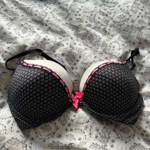 Victoria’s Secret - Bombshell Push-up Bra 34-C